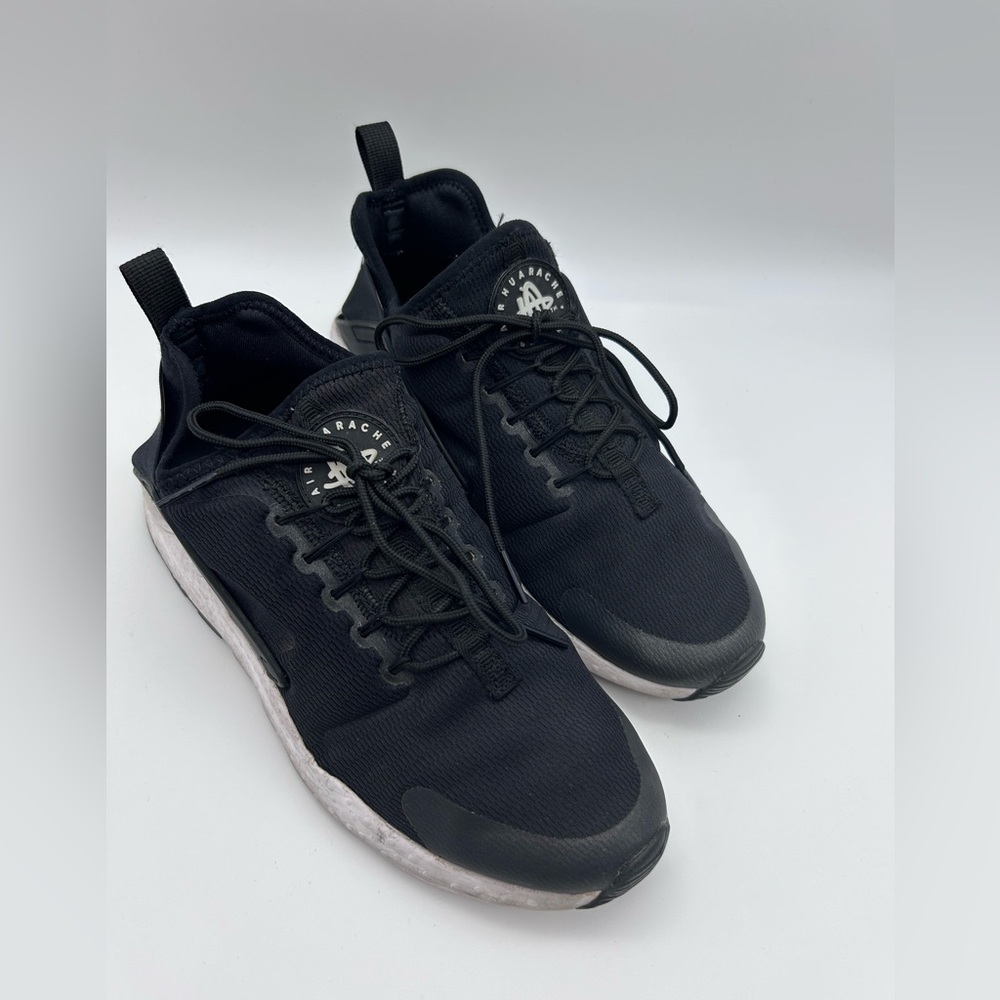 Nike Air Huarache Black White Sneakers Running Shoes Women’s Size 8 819151-001